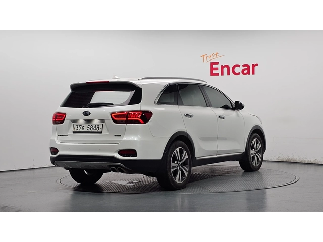 Kia Sorento Noblesse - автомобили, коли, обяви за нови и употребявани 2
