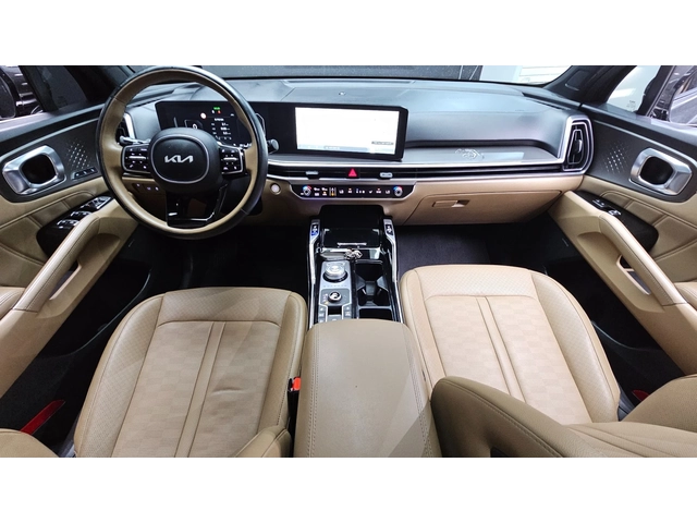 Kia Sorento 2.2 Diesel 4WD - автомобили, коли, обяви за нови и употребявани 4