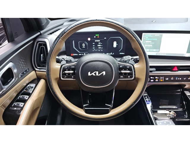 Kia Sorento 2.2 Diesel 4WD - автомобили, коли, обяви за нови и употребявани 8