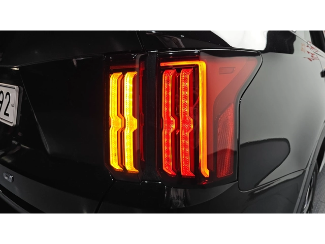 Kia Sorento Prestige - автомобили, коли, обяви за нови и употребявани 5