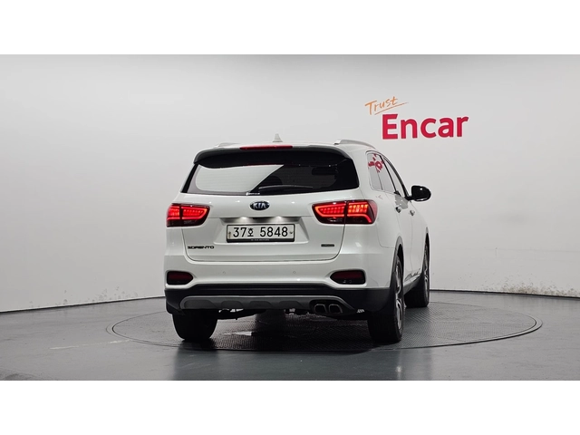 Kia Sorento Noblesse - автомобили, коли, обяви за нови и употребявани 1