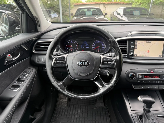 Kia Sorento 6+ 1, 2.2 CRDI, AWD - автомобили, коли, обяви за нови и употребявани 11