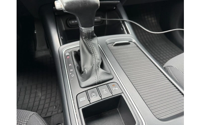 Kia Sorento 6+ 1, 2.2 CRDI, AWD - автомобили, коли, обяви за нови и употребявани 15