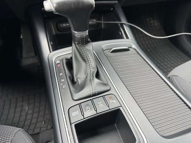 Kia Sorento 6+ 1, 2.2 CRDI, AWD - автомобили, коли, обяви за нови и употребявани 15