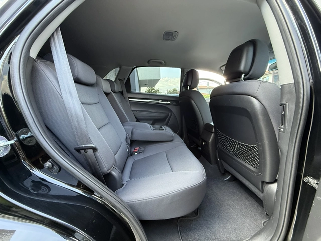 Kia Sorento 2.2D-AVTOMAT-4X4- - автомобили, коли, обяви за нови и употребявани 15