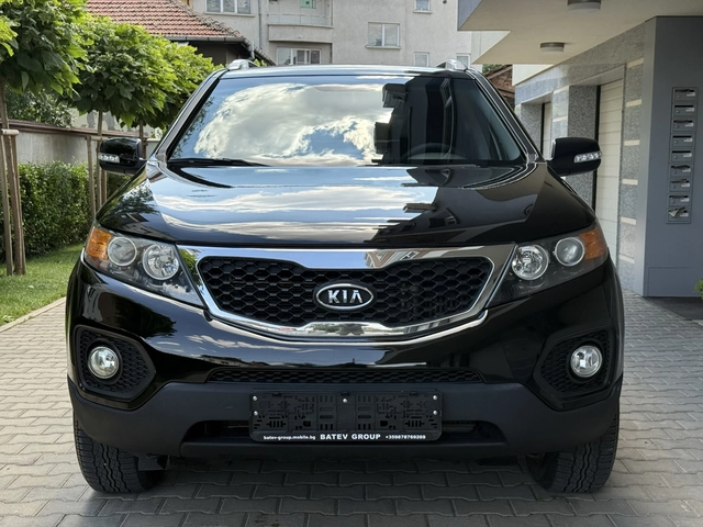 Kia Sorento 2.2D-AVTOMAT-4X4- - автомобили, коли, обяви за нови и употребявани 1