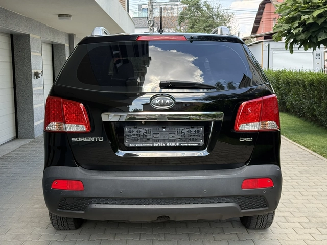 Kia Sorento 2.2D-AVTOMAT-4X4- - автомобили, коли, обяви за нови и употребявани 5