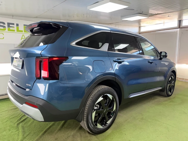 Kia Sorento 3280км * 2026* Plug-In Hybrid * AWD* - автомобили, коли, обяви за нови и употребявани 5