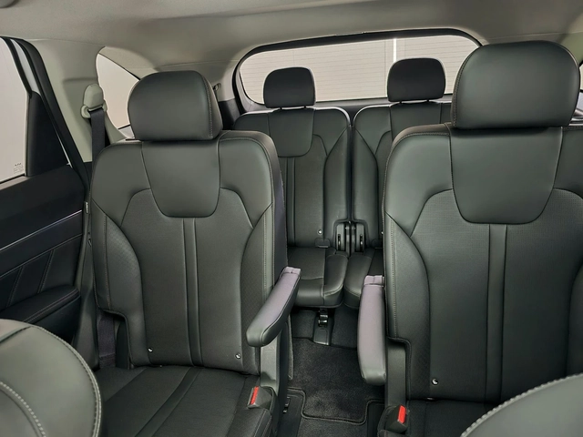 Kia Sorento X-Line AWD, 6 места 2.5 Turbo - автомобили, коли, обяви за нови и употребявани 14