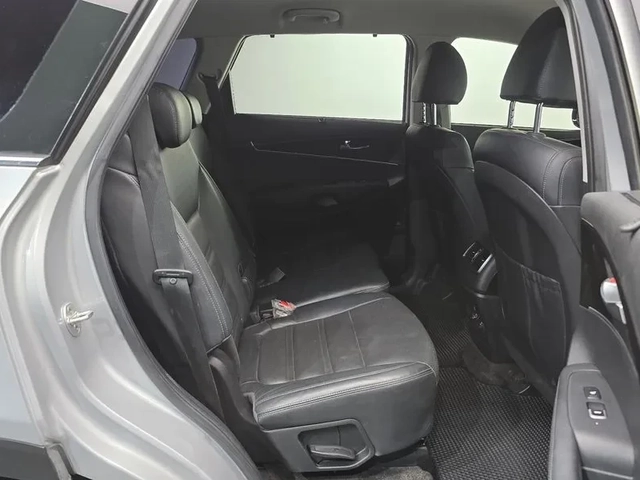 Kia Sorento 2.2 4Wd Noblesse Special - САМО 30% АВАНС! - автомобили, коли, обяви за нови и употребявани 10