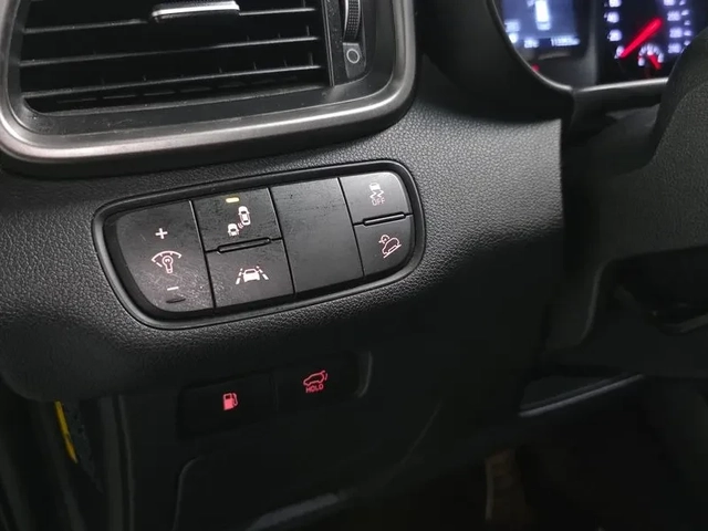 Kia Sorento 2.2 4Wd Noblesse Special - САМО 30% АВАНС! - автомобили, коли, обяви за нови и употребявани 16