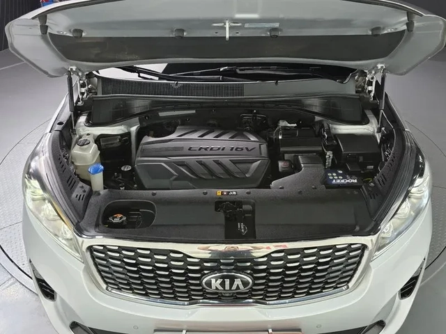 Kia Sorento 2.2 4Wd Noblesse Special - САМО 30% АВАНС! - автомобили, коли, обяви за нови и употребявани 5