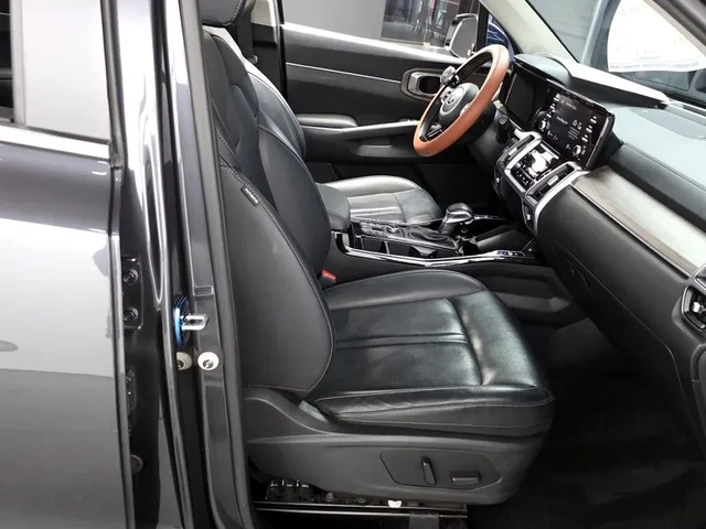 Kia Sorento 2.2 4Wd Prestige - САМО 30% АВАНС! - автомобили, коли, обяви за нови и употребявани 11