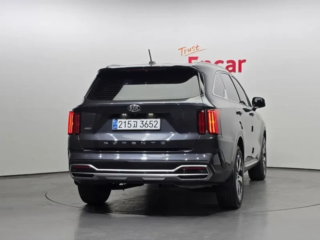 Kia Sorento 2.2 4Wd Prestige - САМО 30% АВАНС! - автомобили, коли, обяви за нови и употребявани 3