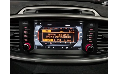 Kia Sorento 2.2 CRDI 4WD - автомобили, коли, обяви за нови и употребявани 13