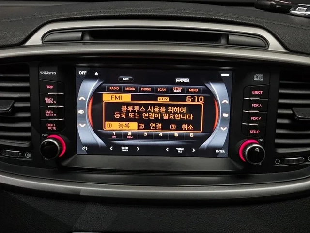 Kia Sorento 2.2 CRDI 4WD - автомобили, коли, обяви за нови и употребявани 13