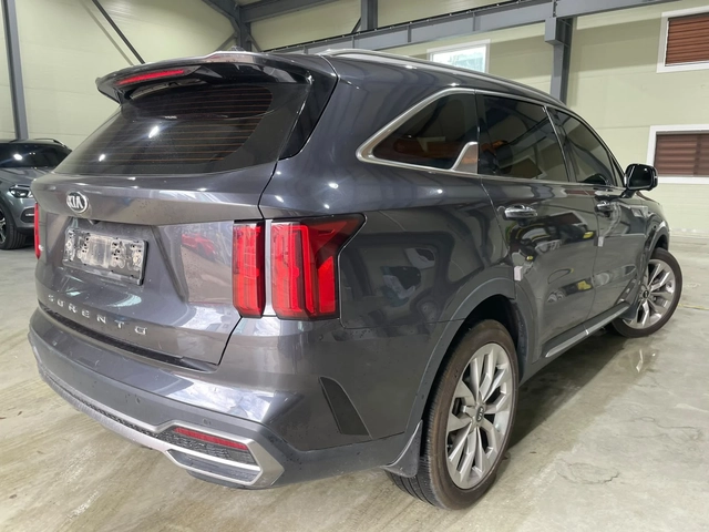 Kia Sorento 2.2D ! 4WD ! 6+ 1 ! Signature ! - автомобили, коли, обяви за нови и употребявани 3