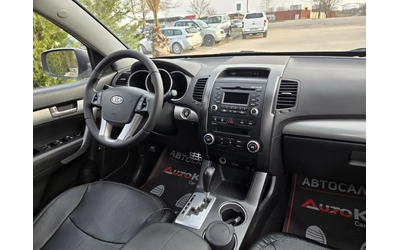 Kia Sorento 2.2CRDI-197кс= АВТОМАТ= 4Х4= KEYLESS= PANORAMA - автомобили, коли, обяви за нови и употребявани 12