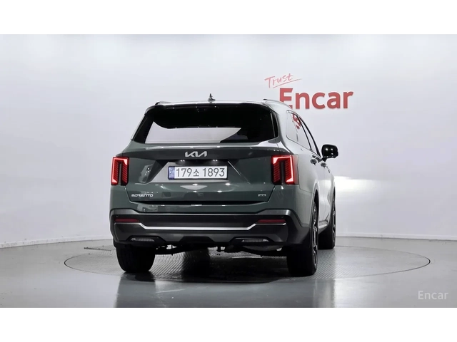 Kia Sorento 2.2 DIESEL AWD / GRAVITY / 360 КАМЕРИ / ОБДУХ/ - автомобили, коли, обяви за нови и употребявани 3