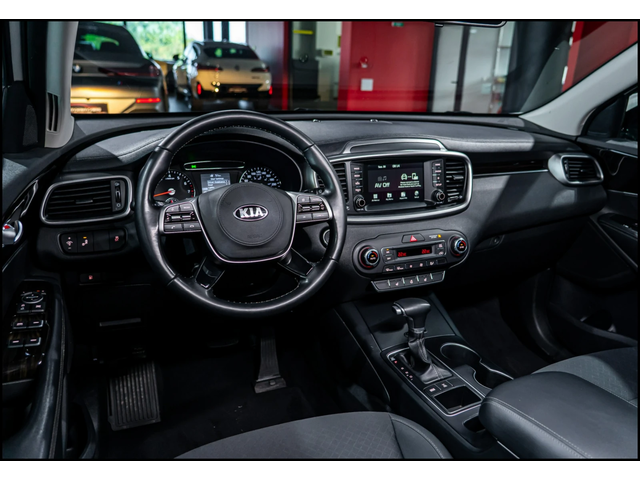 Kia Sorento Kia Sorento  - автомобили, коли, обяви за нови и употребявани 12