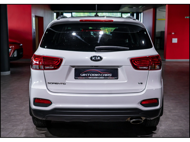 Kia Sorento Kia Sorento  - автомобили, коли, обяви за нови и употребявани 4
