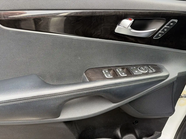 Kia Sorento EX V6 7 SEATER | APPLE CARPLAY & ANDROID AUTO | BL All Wheel Drive - автомобили, коли, обяви за нови и употребявани 4