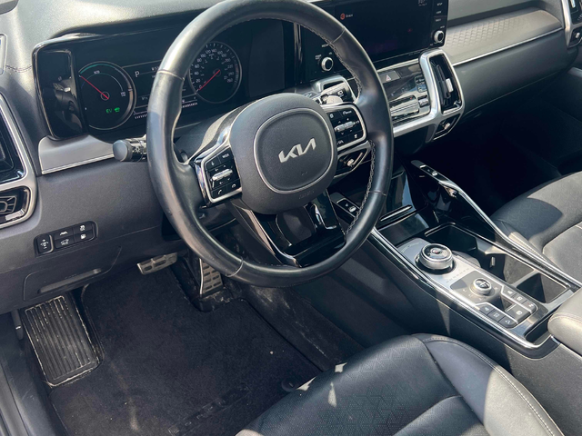 Kia SORENTO PLUG-IN HYBRID 1.6L 4cyl AWD - автомобили, коли, обяви за нови и употребявани 4