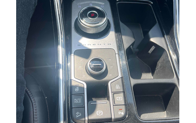 Kia SORENTO PLUG-IN HYBRID 1.6L 4cyl AWD - автомобили, коли, обяви за нови и употребявани 9