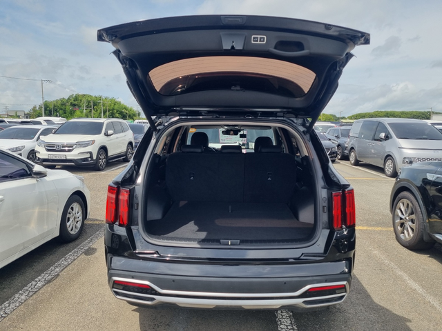 KIA SORETNO - автомобили, коли, обяви за нови и употребявани 4