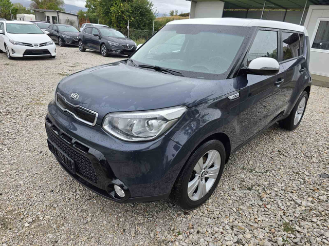 Kia Soul 1.6 CRDI - автомобили, коли, обяви за нови и употребявани 0