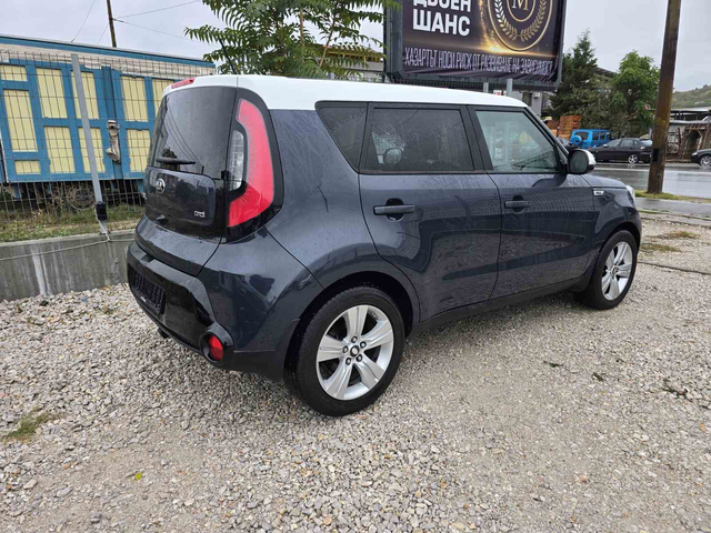 Kia Soul 1.6 CRDI - автомобили, коли, обяви за нови и употребявани 4