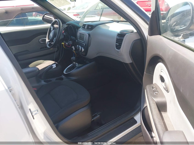 Kia Soul 1.6L I-4 DI, DOHC, VVT, 130HP Front Wheel Drive - автомобили, коли, обяви за нови и употребявани 4