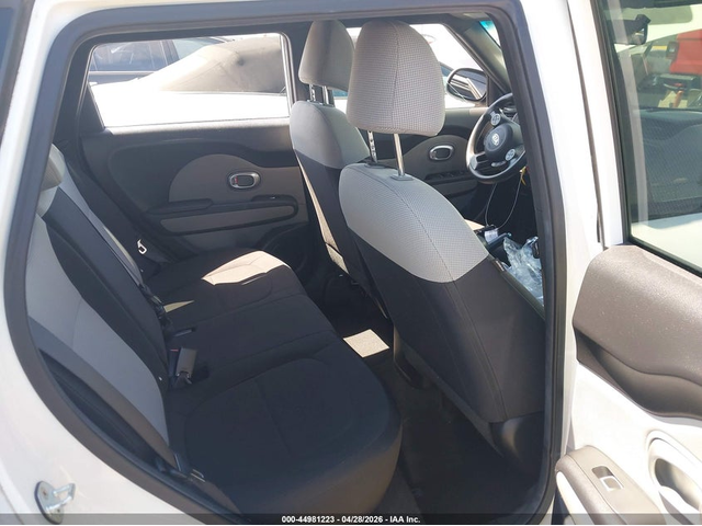 Kia Soul 1.6L I-4 DI, DOHC, VVT, 130HP Front Wheel Drive - автомобили, коли, обяви за нови и употребявани 7