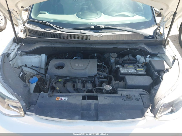 Kia Soul 1.6L I-4 DI, DOHC, VVT, 130HP Front Wheel Drive - автомобили, коли, обяви за нови и употребявани 9