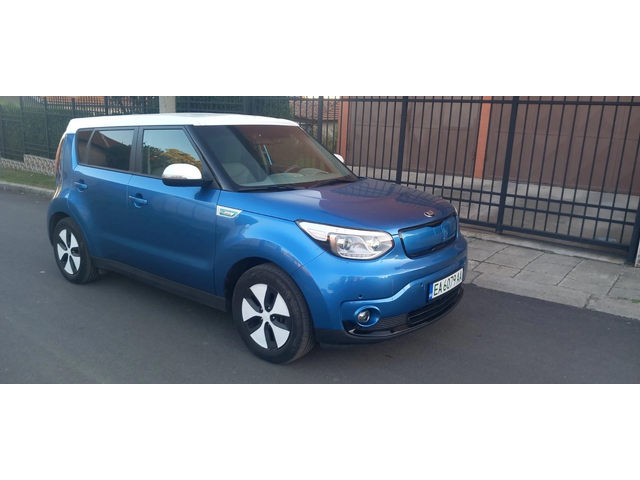 Kia Soul Soul EV   60000km - автомобили, коли, обяви за нови и употребявани 0