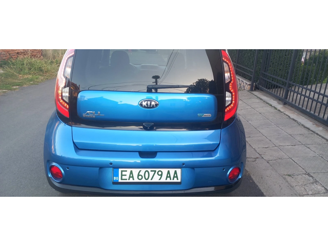 Kia Soul Soul EV   60000km - автомобили, коли, обяви за нови и употребявани 5