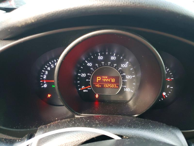 Kia Soul 2.0L 4 Front-wheel Drive - автомобили, коли, обяви за нови и употребявани 9