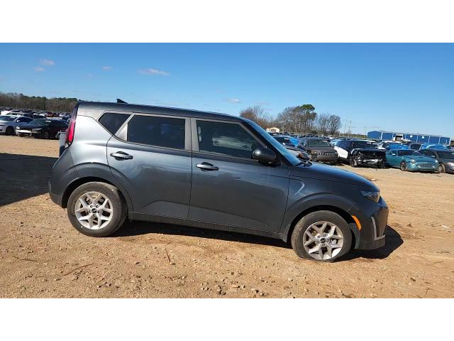 Kia Soul 2.0L 4 Front-wheel Drive - автомобили, коли, обяви за нови и употребявани 0