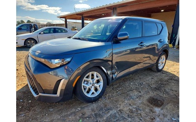 kia-soul-2-0l-4-front-wheel-drive - 1