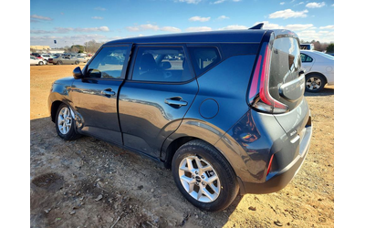 kia-soul-2-0l-4-front-wheel-drive - 2