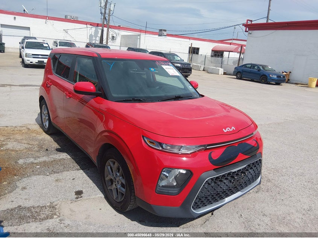 Kia Soul 2.0L I-4 DOHC, VVT, 147HP Front Wheel Drive - автомобили, коли, обяви за нови и употребявани 0