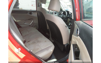 Kia Soul 2.0L I-4 DOHC, VVT, 147HP Front Wheel Drive - автомобили, коли, обяви за нови и употребявани 7