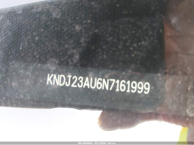 Kia Soul 2.0L I-4 DOHC, VVT, 147HP Front Wheel Drive - автомобили, коли, обяви за нови и употребявани 8