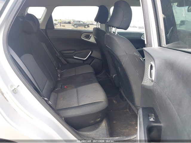 Kia Soul 2.0L I-4 DOHC, VVT, 147HP Front Wheel Drive - автомобили, коли, обяви за нови и употребявани 7
