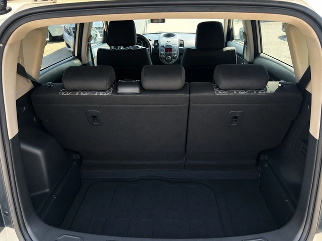 Kia Soul 1.6 BENZ - автомобили, коли, обяви за нови и употребявани 11