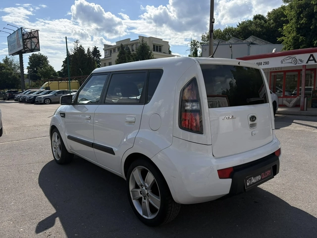 Kia Soul 1.6 BENZ - автомобили, коли, обяви за нови и употребявани 4