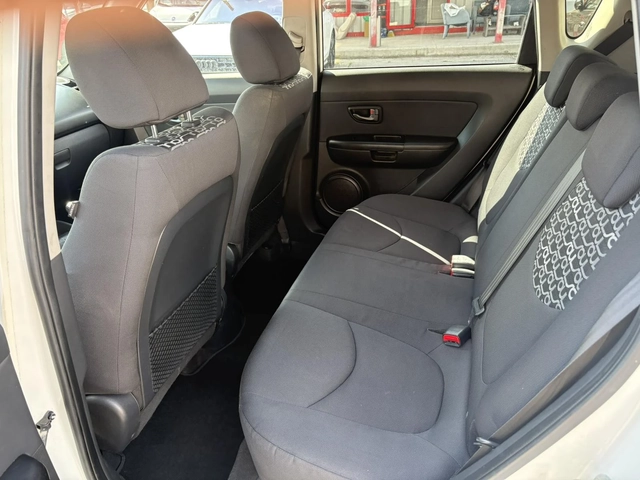 Kia Soul 1.6 BENZ - автомобили, коли, обяви за нови и употребявани 6