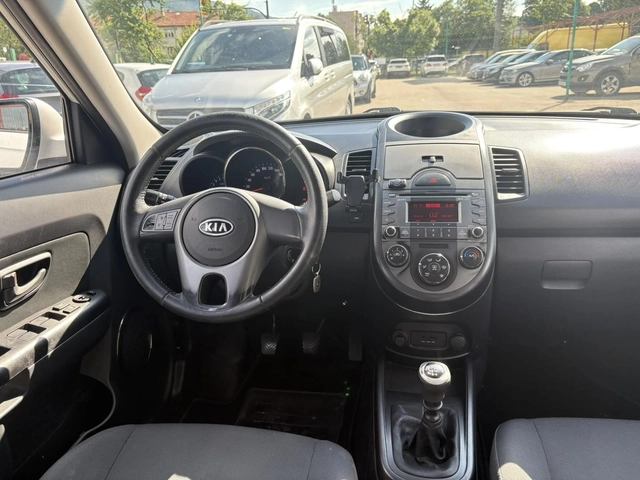 Kia Soul 1.6 BENZ - автомобили, коли, обяви за нови и употребявани 7