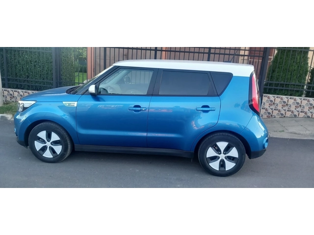 Kia Soul Soul EV   60000km - автомобили, коли, обяви за нови и употребявани 2