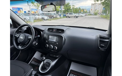 Kia Soul * 1.6CRDI* CAMERA* EURO6* КАТО НОВА* - автомобили, коли, обяви за нови и употребявани 10
